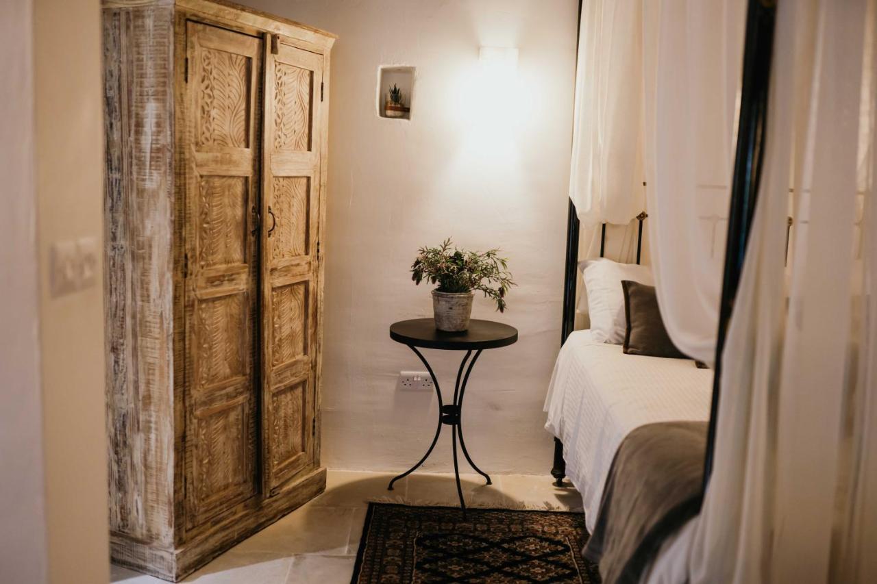 Apanemia Inn Studio Лофу Екстериор снимка
